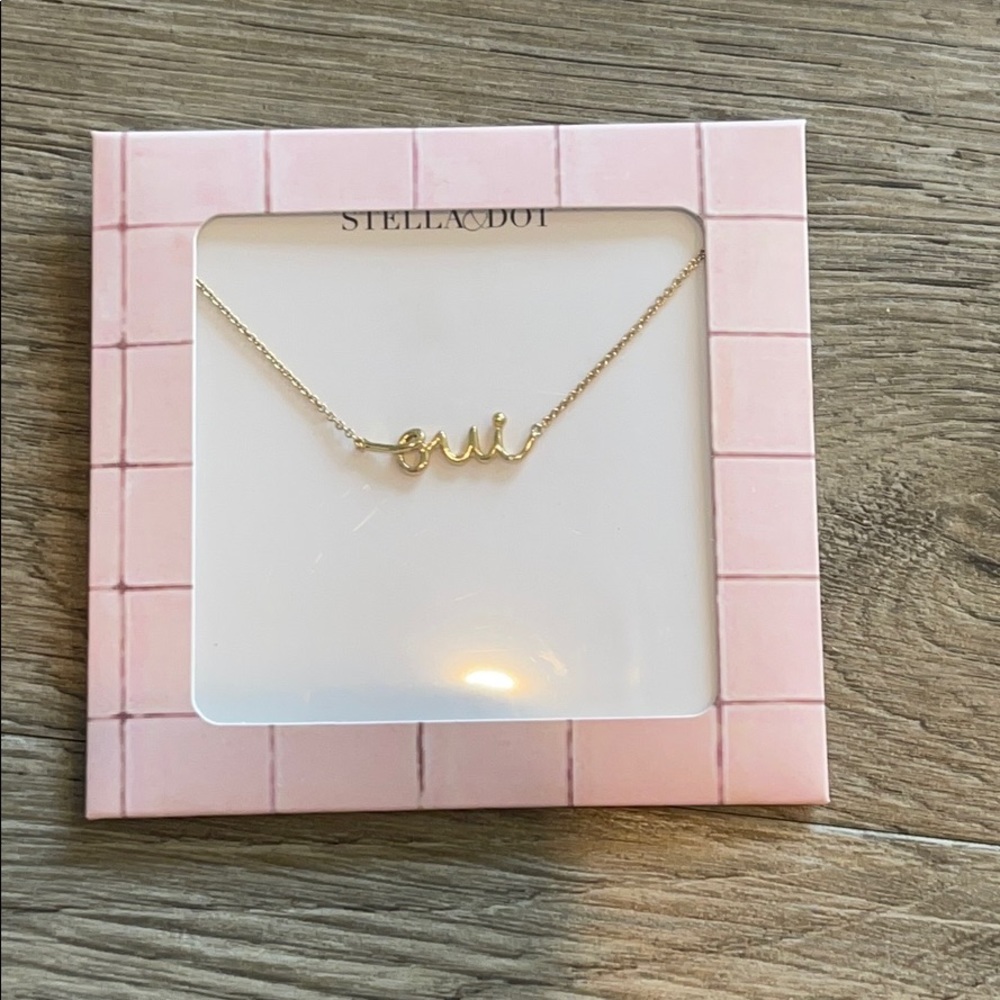 Stella & Dot “oui” Necklace